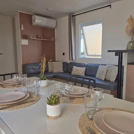 Le Cosy Mobil à 150m De La 5 Etoiles Parc Aquatique Campeggio